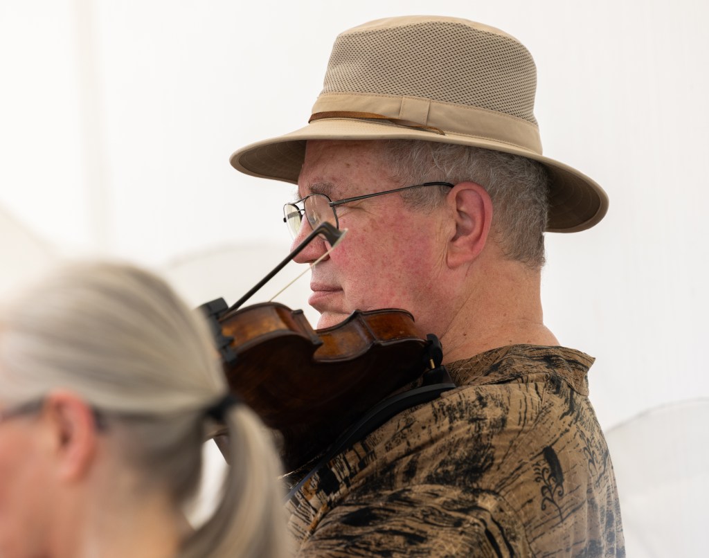 Photo of fiddler Jeff Plettau